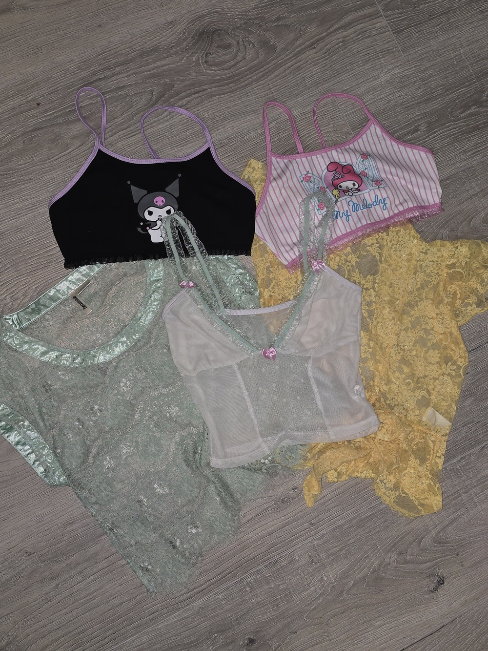 Sanrio Kuromi & My Melody Pink and Black Crop Tops - Mixed Pack Xs/sm